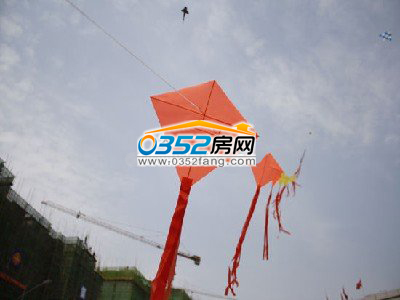 �����L�~�c�����