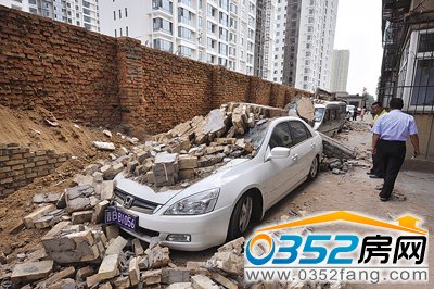 �����ĬF��