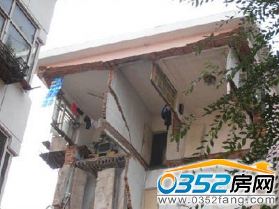 �����F������