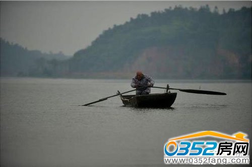 �������W���~