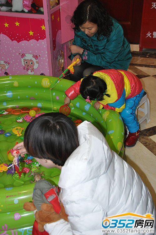 ���~�؎�׌С���т����^�����Α�r��