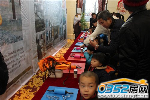 圣誕姜餅人親子DIY區讓孩子們玩的不亦樂乎