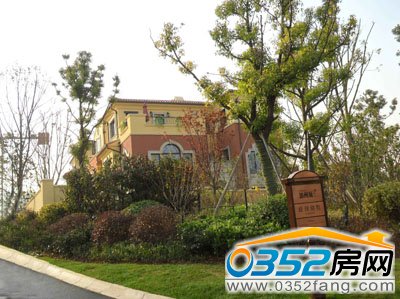 �Ͼ�ĳ��լ�e��