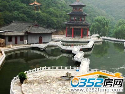 ɽ���Ȫ����