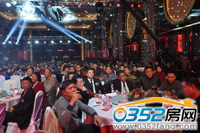 �c���F��