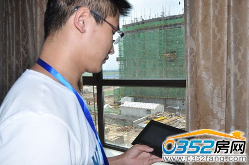 �����ˆT��ʾ�����Ԅ�(d��ng)�_(k��i)�P(gu��n)����