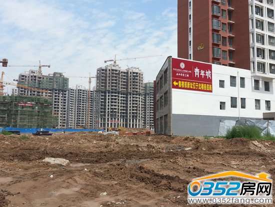 ����ǽӴ����ĵĘ��Z�c��߅�����ĵ�·�γ��r������