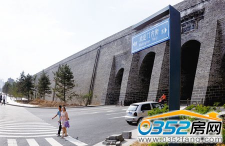 ����ͬ����Q֮�鱱��(n��i)�h(hu��n)���䶨�T(m��n)��(n��i)��