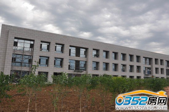 ��ͬ���侯�ǣ��ڽ���