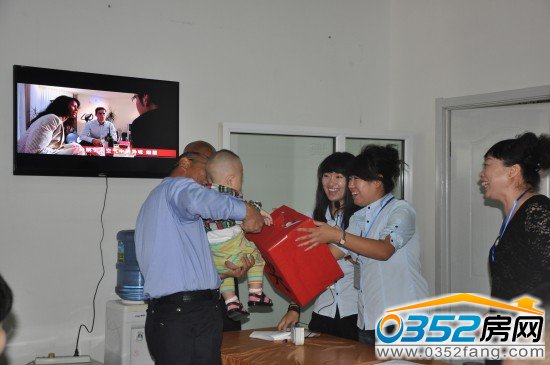 �I(y��)�����ڳ骄