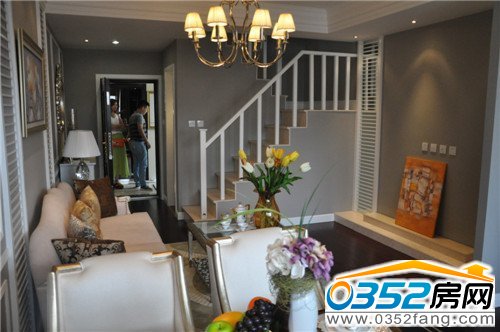 ���ؽ֏�(f��)ʽ���ݵĺ�������