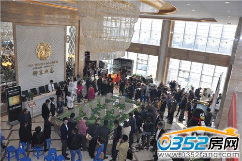 �_�P�F�����������¿͑���L