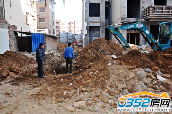 10��28�����������10#����������ˮ�ܵ�