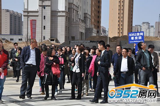 御河九號置業顧問向網友介紹社區景觀建設情況