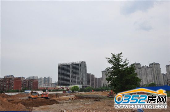 明堂公園正在進(jìn)行配套建設(shè)