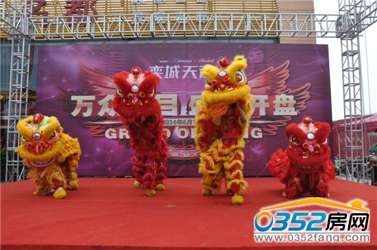 �{������