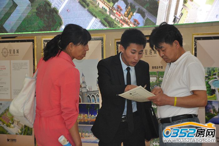 21171009c65b9fe79a1895.jpg 講解戶型.JPG