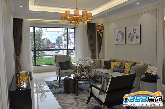 151539311fc5a3c9789373.jpg B1.JPG