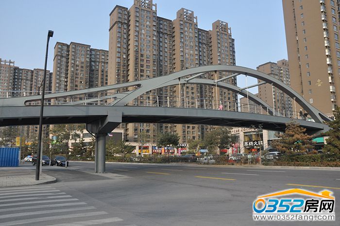 15165349daf3631d372582.jpg 第一座天橋.jpg