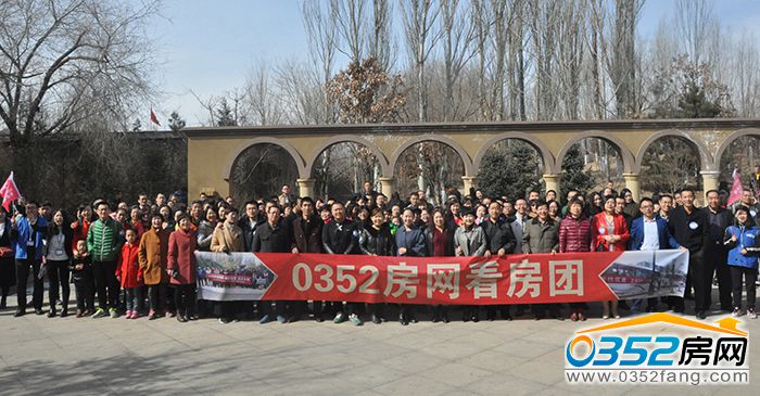 11192221a105818e5d7860.jpg 合影1.JPG