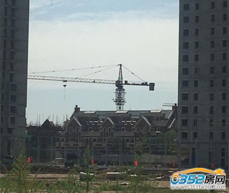 ����،����D